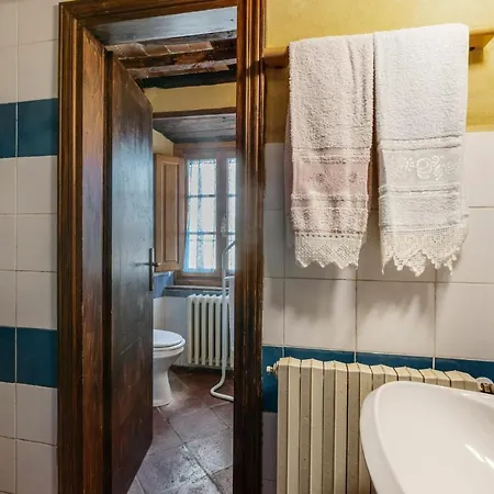 Casa de Campo Casa Teresina Petrognano (Lucca)