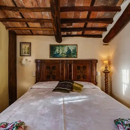 Casa Teresina Petrognano (Lucca)
